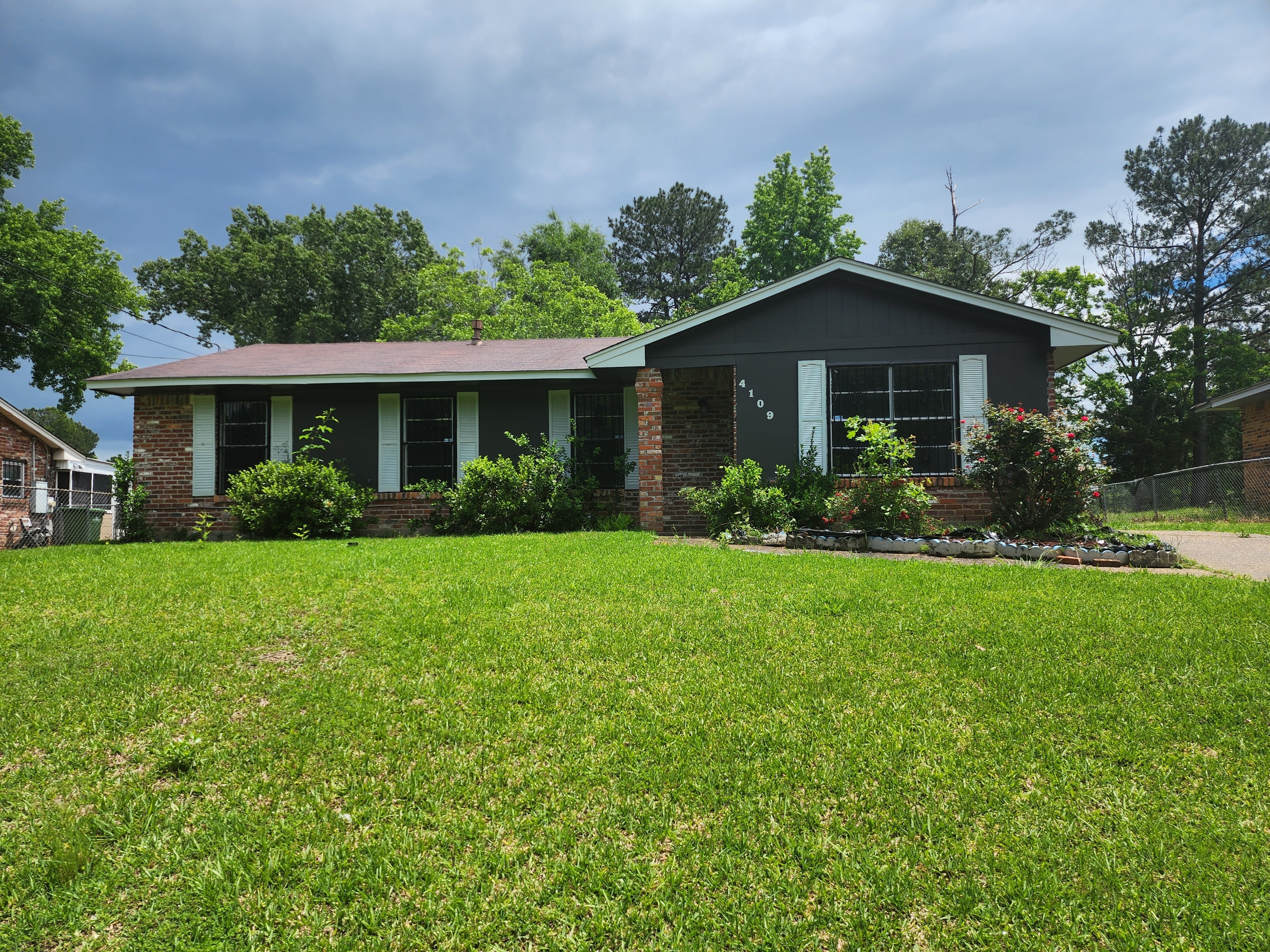 4109 Gateway Drive
